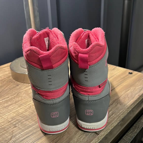 Merrell Kids Winter Boots | Size 3 - Picture 2 of 8